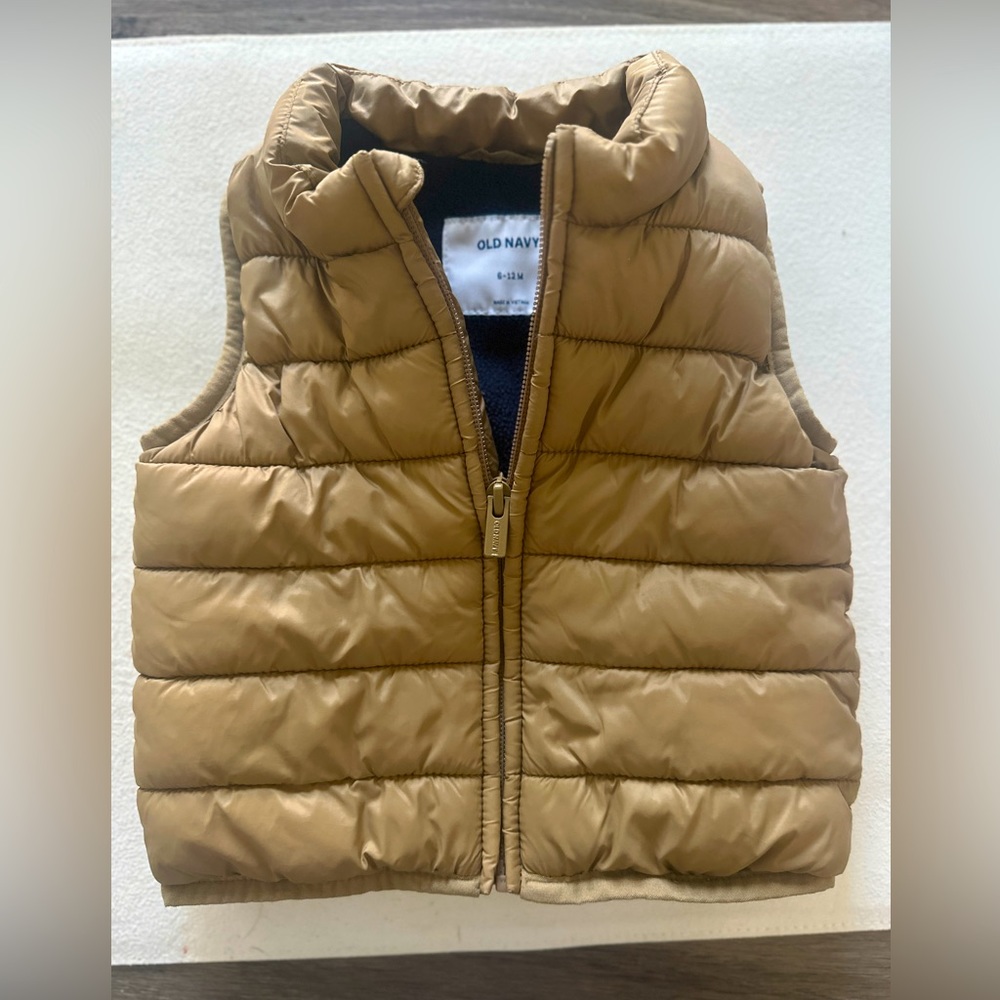6-12 MONTHS PUFFER VEST BOYS OLD NAVY